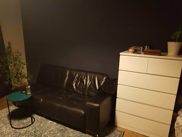 Image accompanying room listing