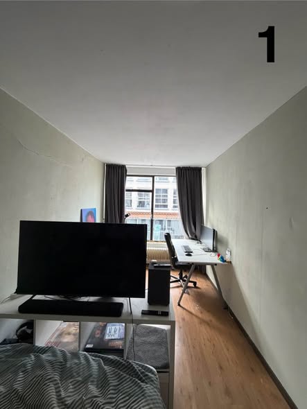 Image accompanying room listing