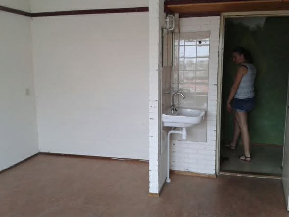 Image accompanying room listing