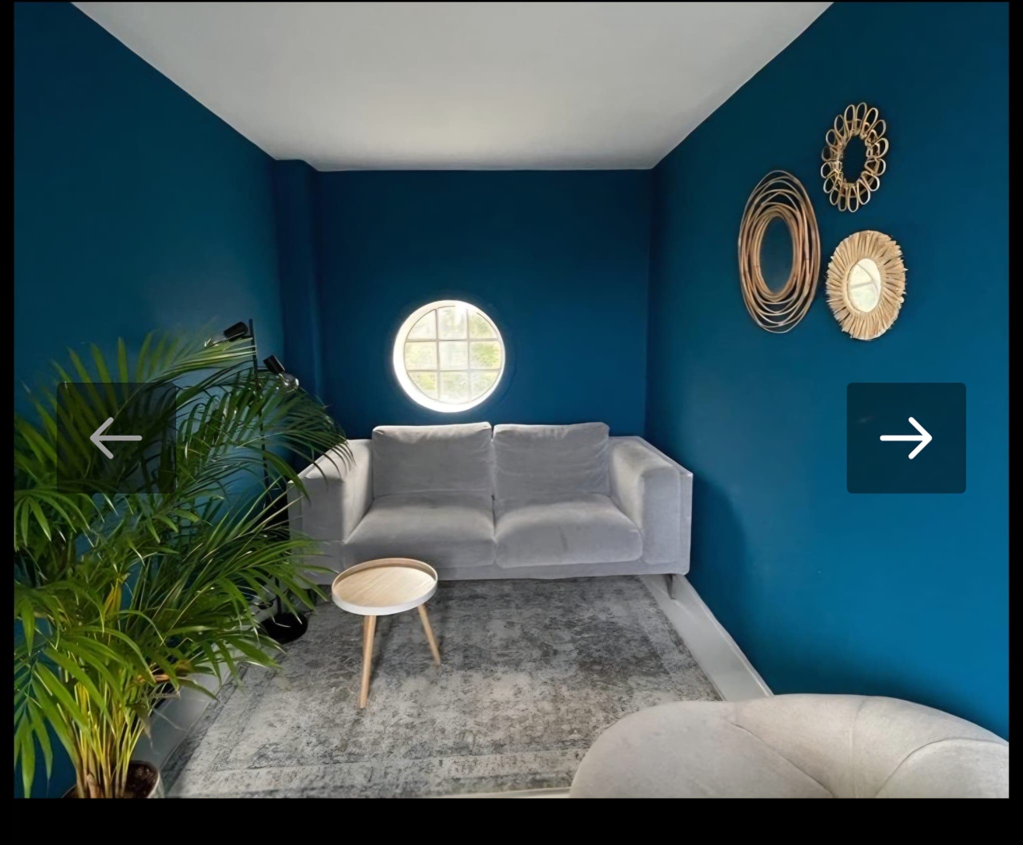 Image accompanying room listing