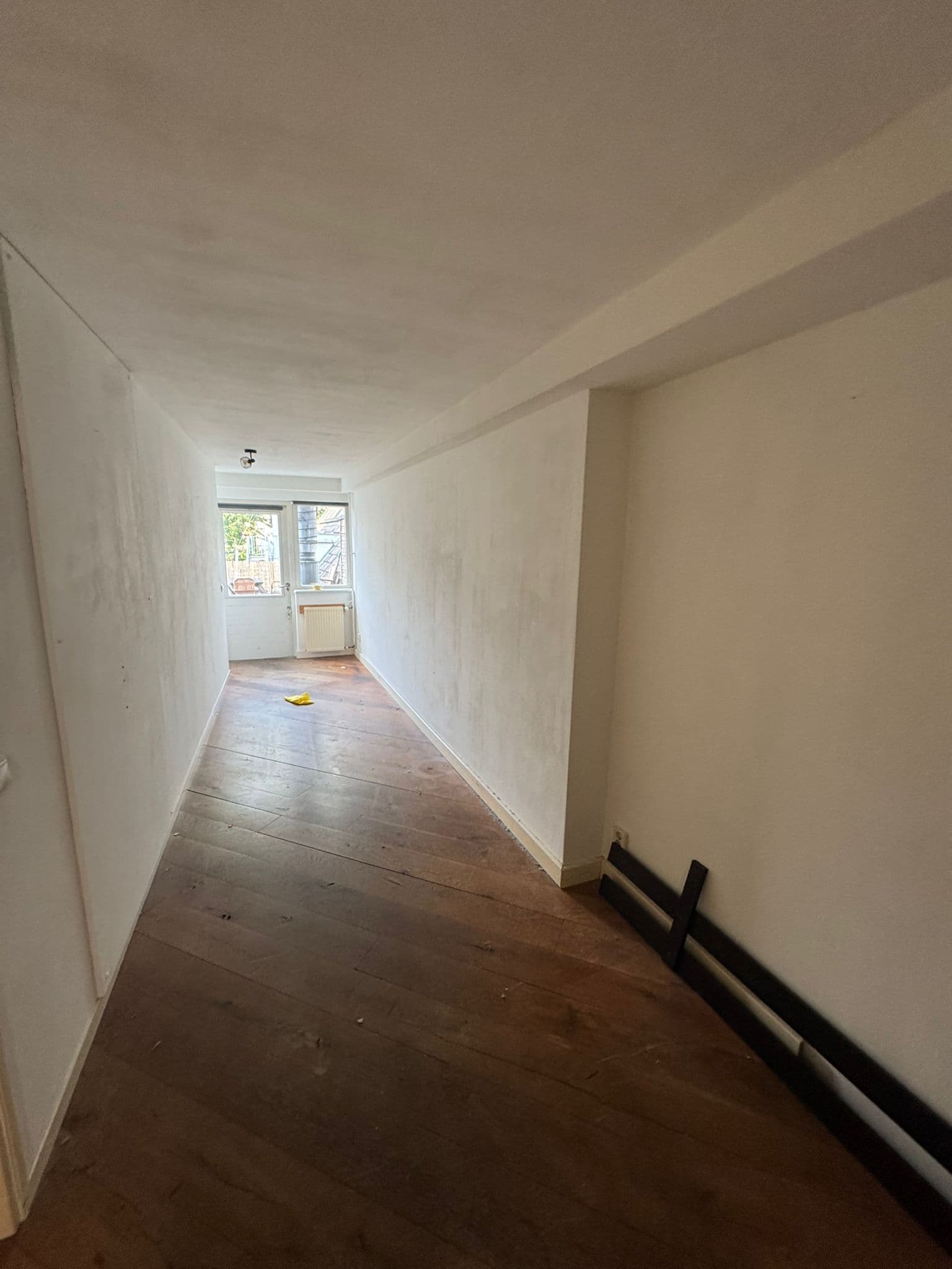 Image accompanying room listing