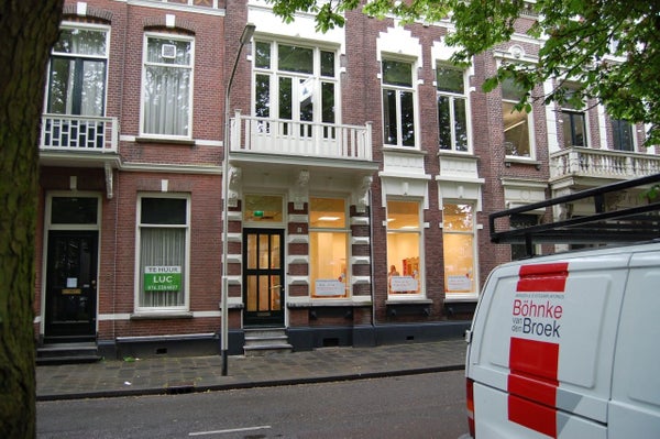 Image accompanying room listing
